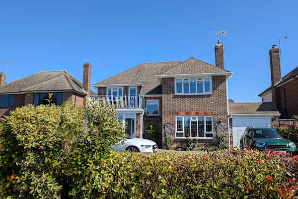 House sit in Worthing, United Kingdom