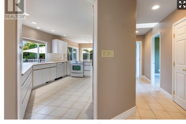 House sit in Comox, BC, Canada