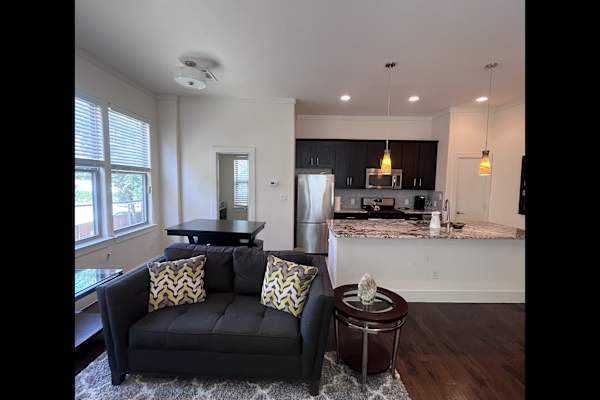 House sit in Dallas, TX, US