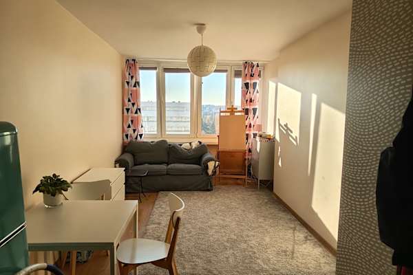 House sit in Warsaw, Poland