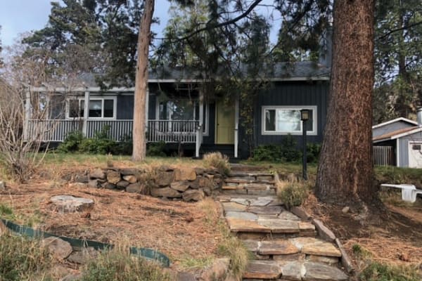 House sit in Bend, OR, US