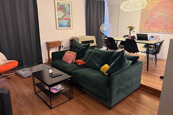 House sit in Paris, France