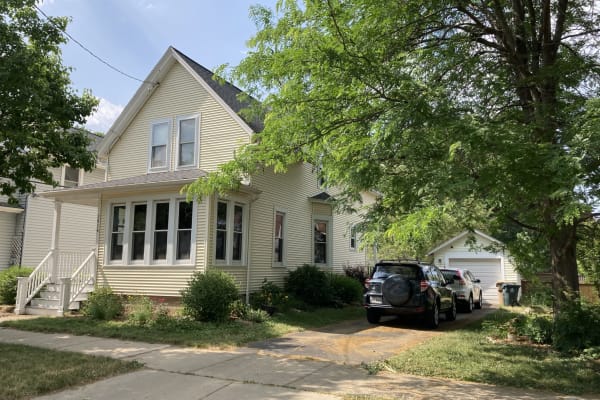 House sit in Madison, WI, US