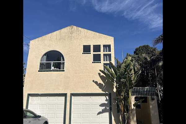 House sit in Encinitas, CA, US