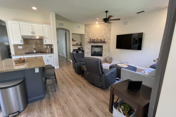 House sit in Roseville, CA, US