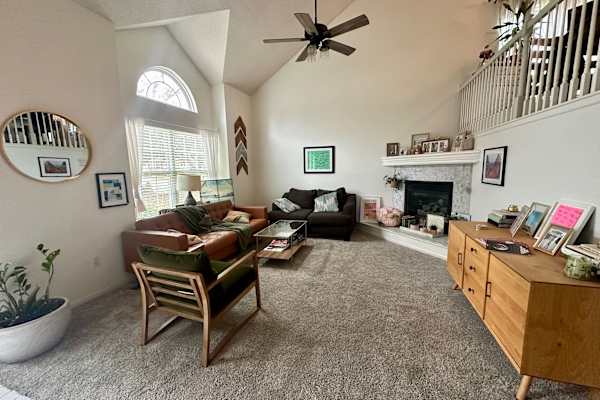 House sit in Olathe, KS, US