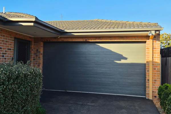 House sit in Melbourne, VIC, Australia