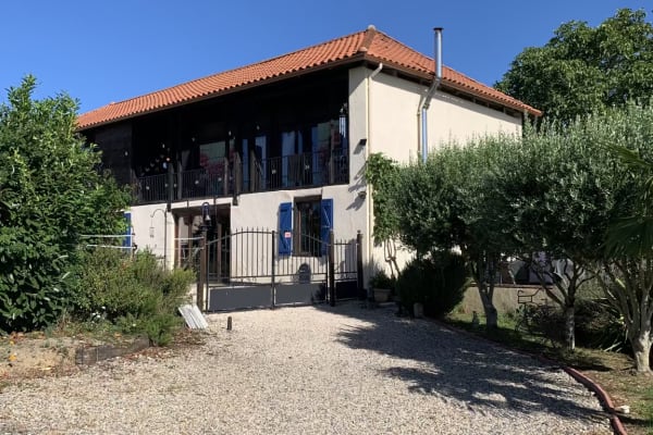 House sit in Trie-sur-Baïse, France