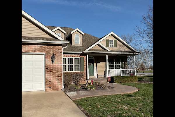 House sit in Williamsville, IL, US