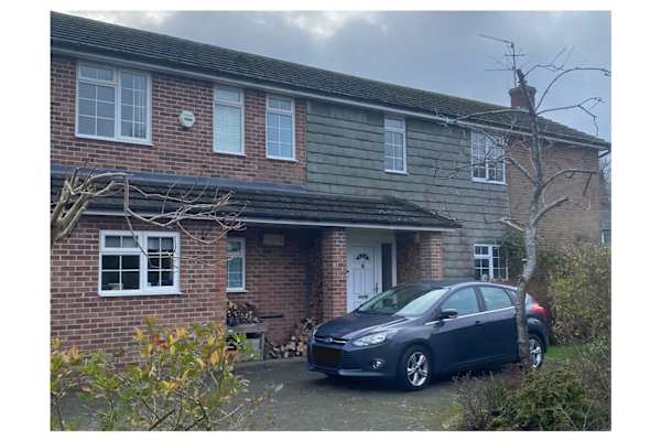 House sit in Newbury, United Kingdom