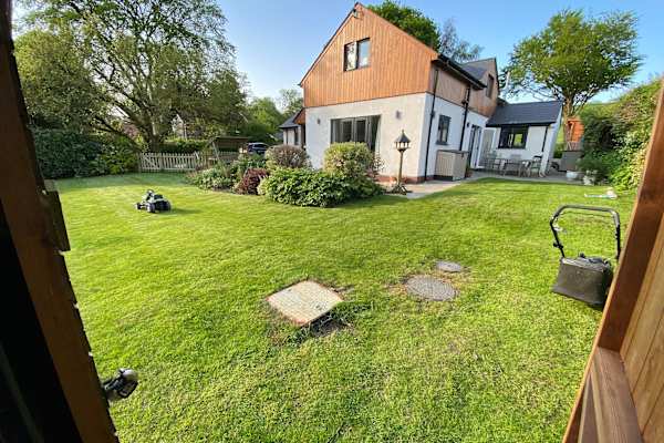 House sit in Blandford Forum, United Kingdom