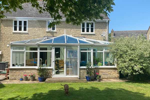 House sit in Sherborne, United Kingdom