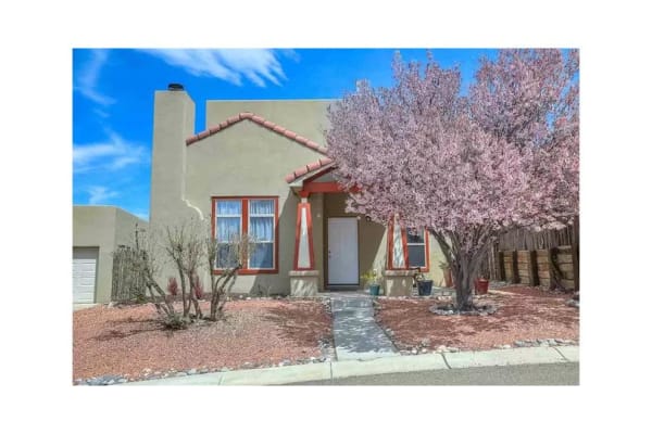 House sit in Santa Fe, NM, US