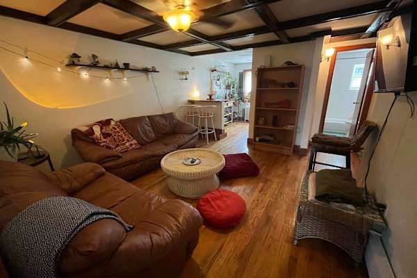 House sit in Brooklyn, NY, US