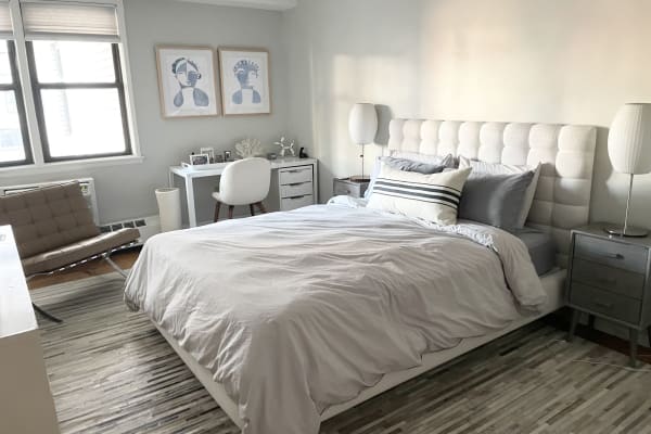 House sit in New York City, NY, US