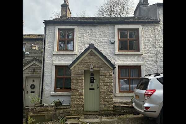 House sit in Ramsbottom, United Kingdom