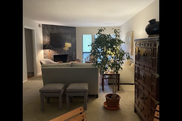 House sit in Kansas City, MO, US