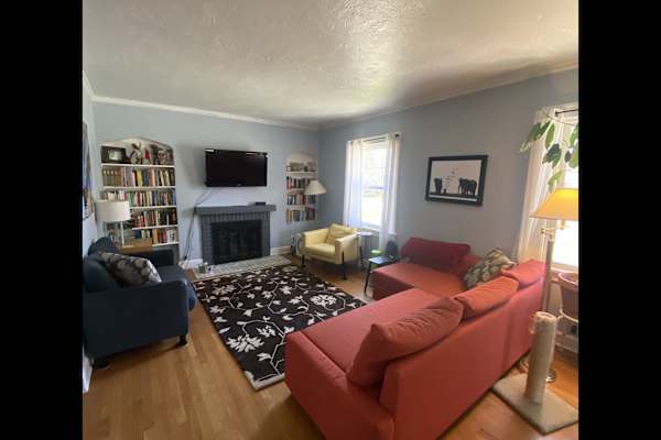 House sit in Grand Rapids, MI, US
