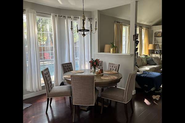 House sit in Grapevine, TX, US