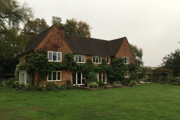 House sit in Winchester, United Kingdom