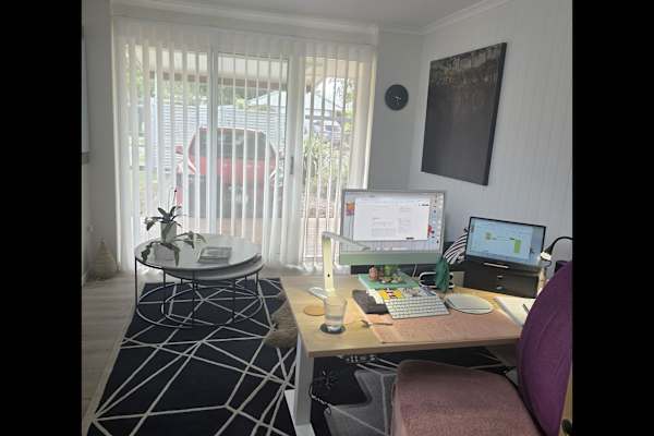 House sit in Caloundra, QLD, Australia