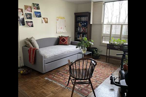 House sit in Bethesda, MD, US