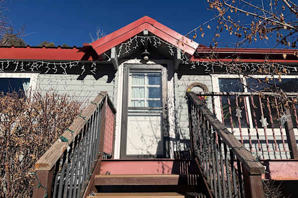 House sit in Glenwood Springs, CO, US