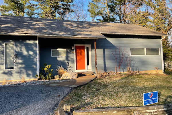 House sit in Philadelphia, PA, US