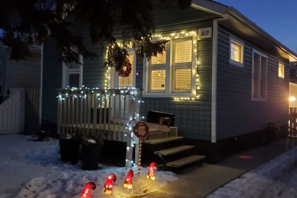 House sit in Saskatoon, SK, Canada