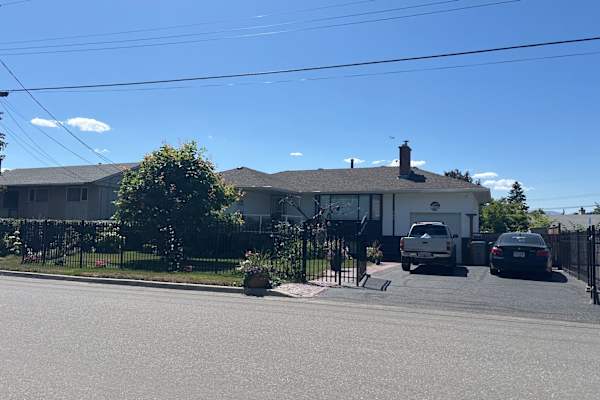 House sit in Kamloops, BC, Canada