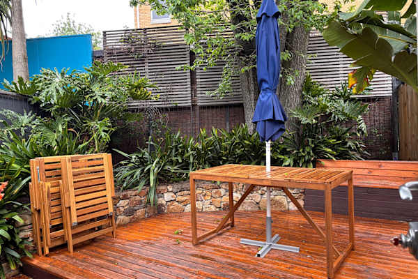 House sit in Melbourne, VIC, Australia