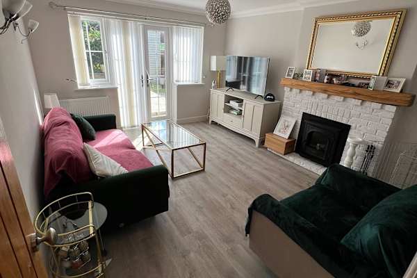 House sit in Horndean, United Kingdom