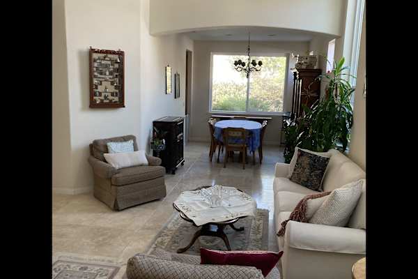 House sit in Carlsbad, CA, US