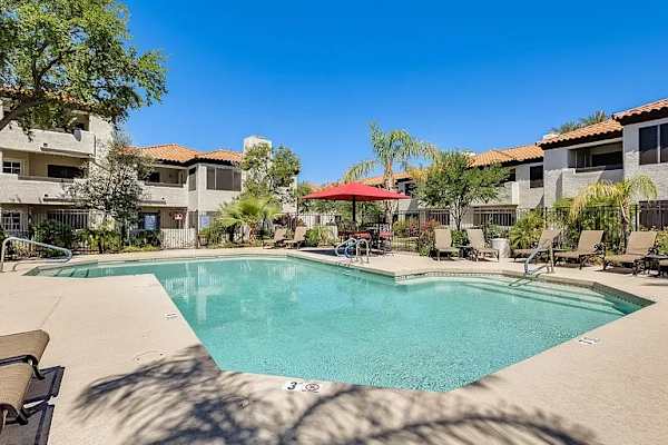 House sit in Scottsdale, AZ, US