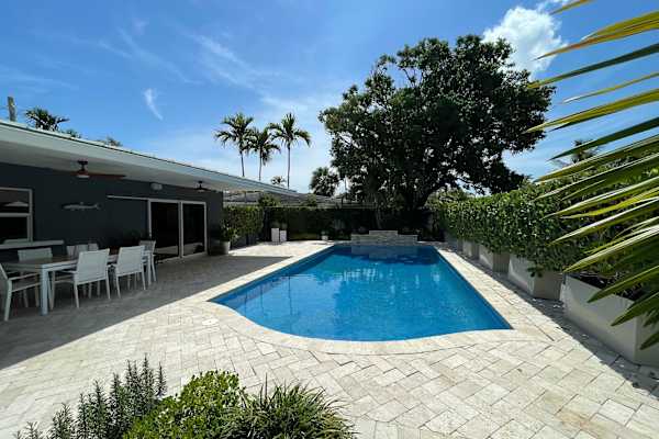 House sit in Oakland Park, FL, US