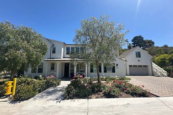 House sit in Encinitas, CA, US