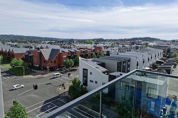 House sit in Hobsonville, New Zealand