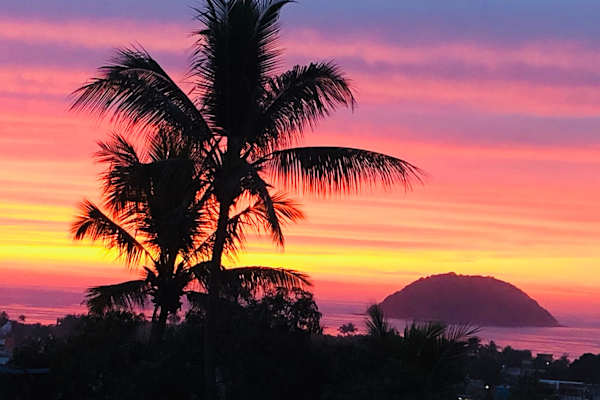 House sit in La Peñita de Jaltomba, Mexico