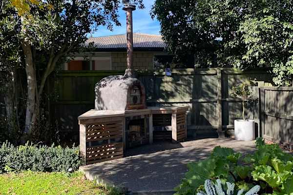 House sit in Christchurch, New Zealand