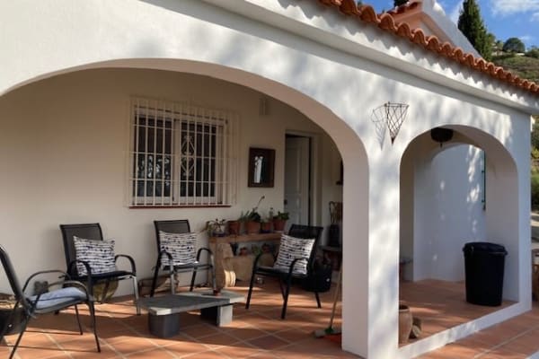 House sit in Cómpeta, Spain