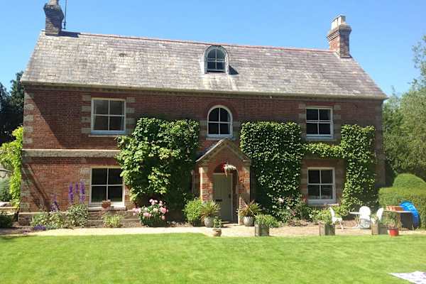 House sit in Salisbury, United Kingdom