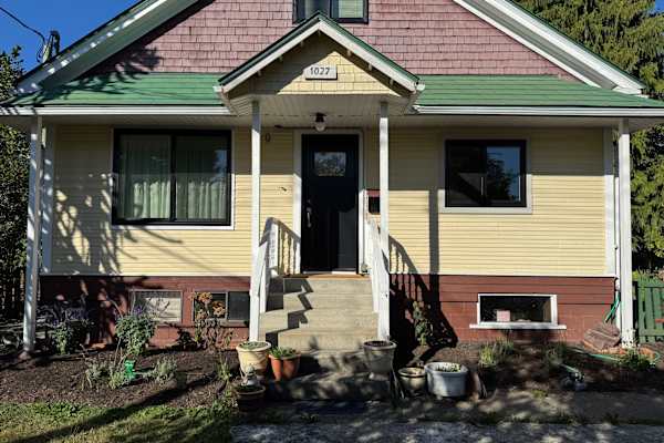 House sit in Duncan, BC, Canada
