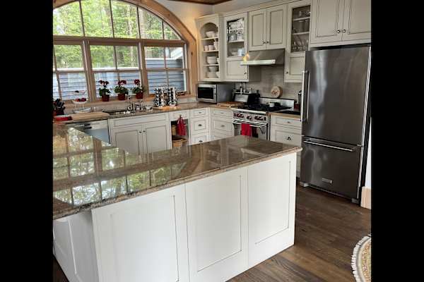 House sit in Port Carling, ON, Canada