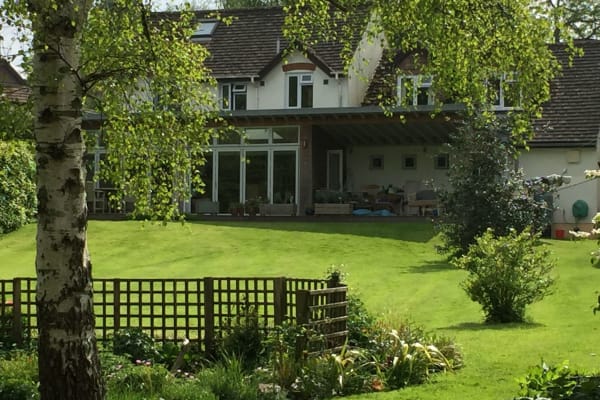 House sit in Totnes, United Kingdom