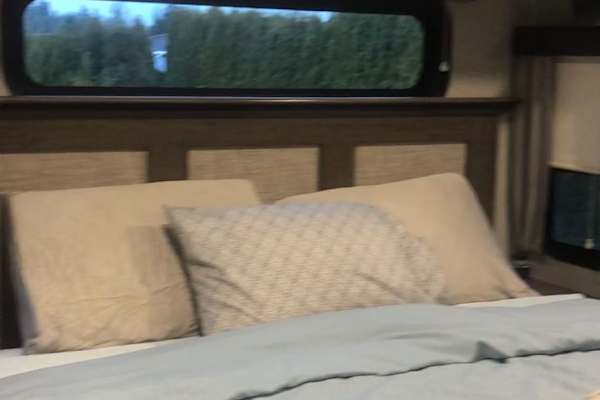 House sit in Sisters, OR, US