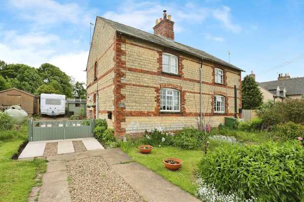 House sit in Grantham, United Kingdom