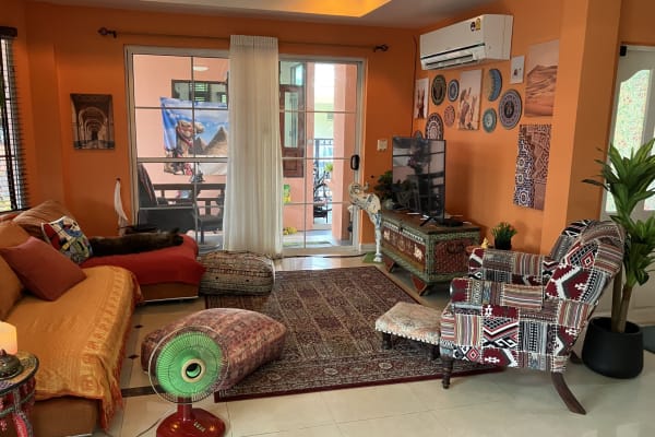 House sit in Bang Kruai, Thailand