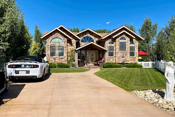 House sit in Red Deer, AB, Canada