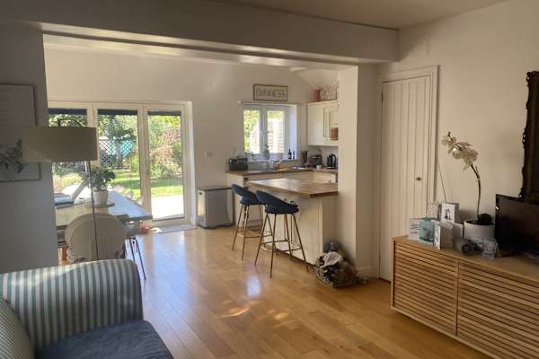 House sit in Henley on Thames, United Kingdom