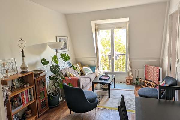 House sit in Paris, France